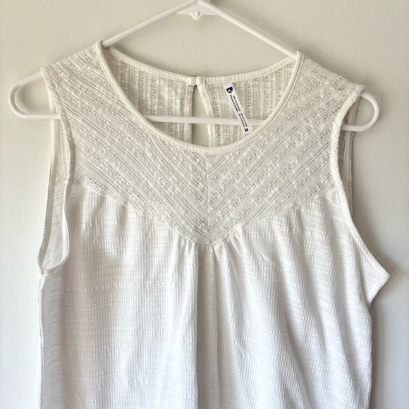 Kuhl Sonia Tank White Knit Lace Seersucker Outdoor Moisture Wicking Activewear - Picture 3 of 12